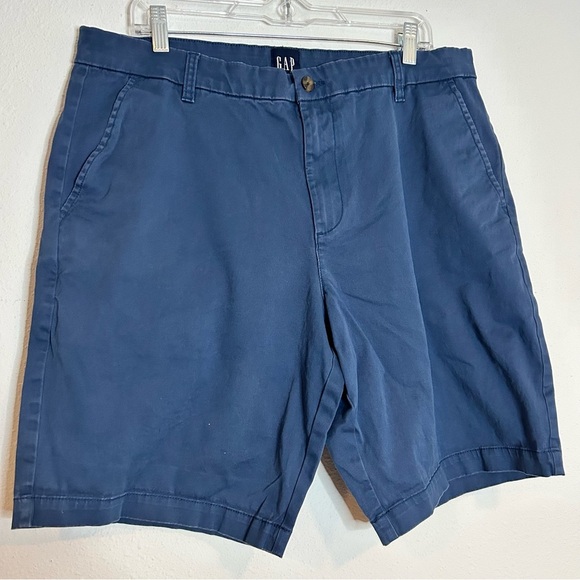 GAP Men's Blue Shorts Size 36 - Picture 1 of 6